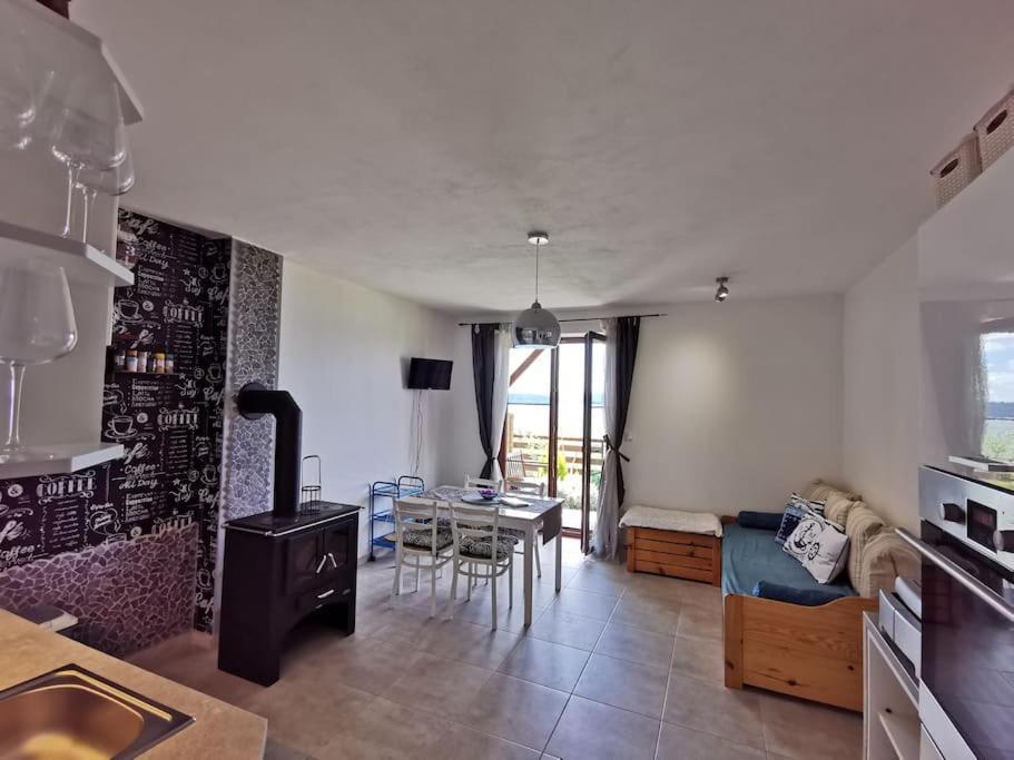Apartman S Terasou A Vyhledem Na Jezero Lipno Kovářov Exterior foto