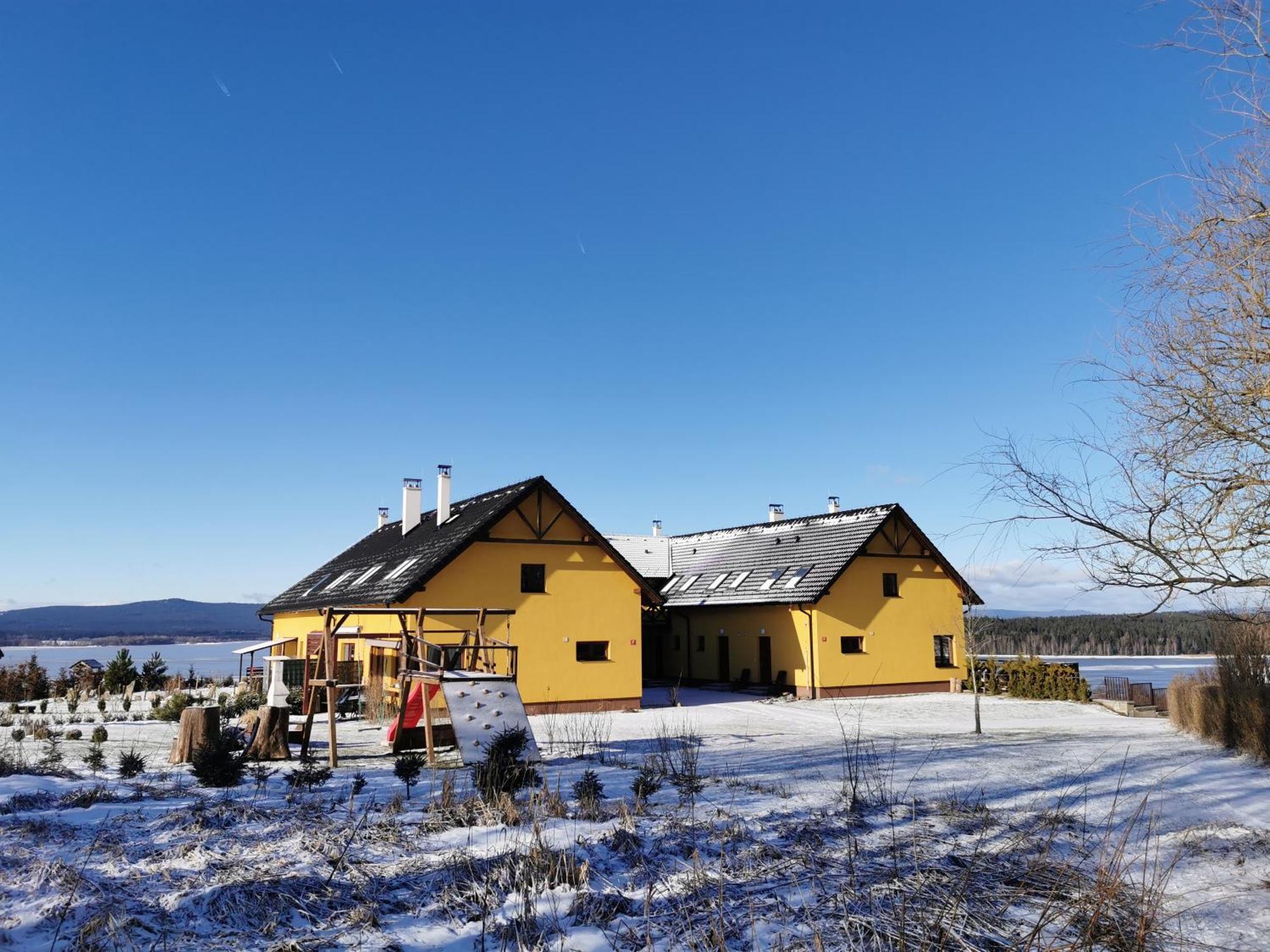 Apartman S Terasou A Vyhledem Na Jezero Lipno Kovářov Exterior foto