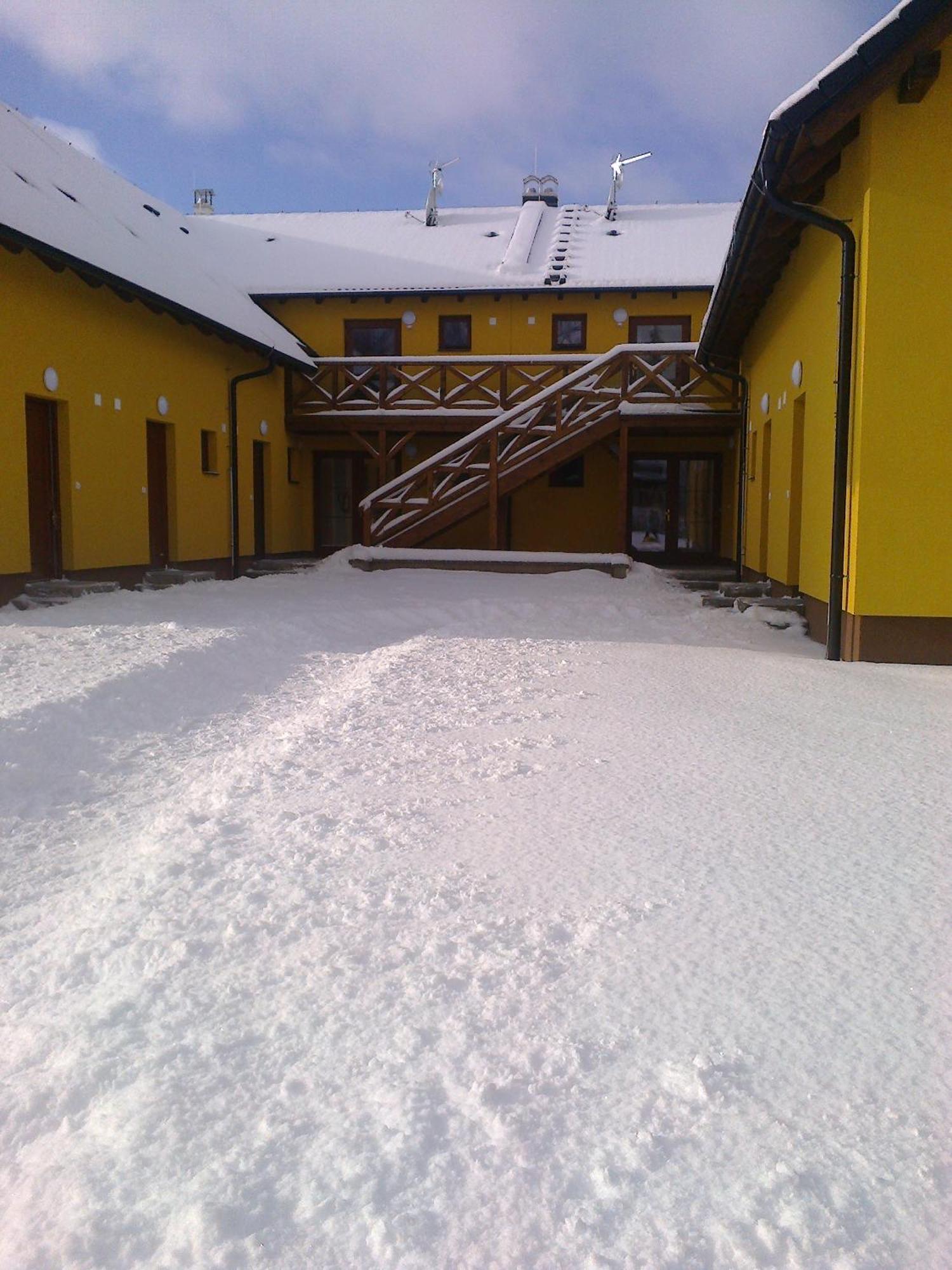 Apartman S Terasou A Vyhledem Na Jezero Lipno Kovářov Exterior foto